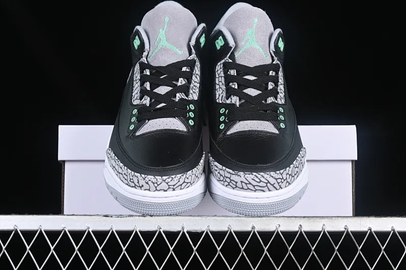 All categories Air Jordan Jordan series basketball shoes Air Jordan 3 L version Air Jordan 3 "Green Glow" AJ3 Joe 3 black and green CT8532-031